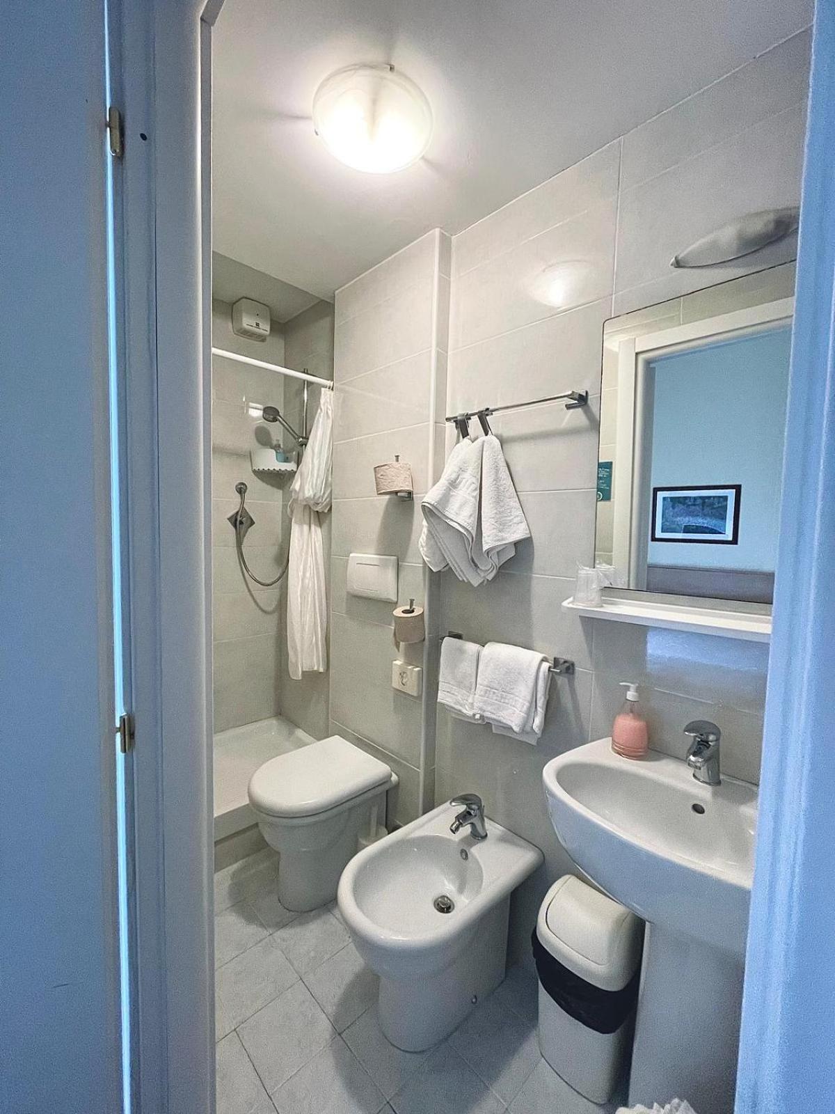 פינאלה ליגורה Hotel Florenz מראה חיצוני תמונה